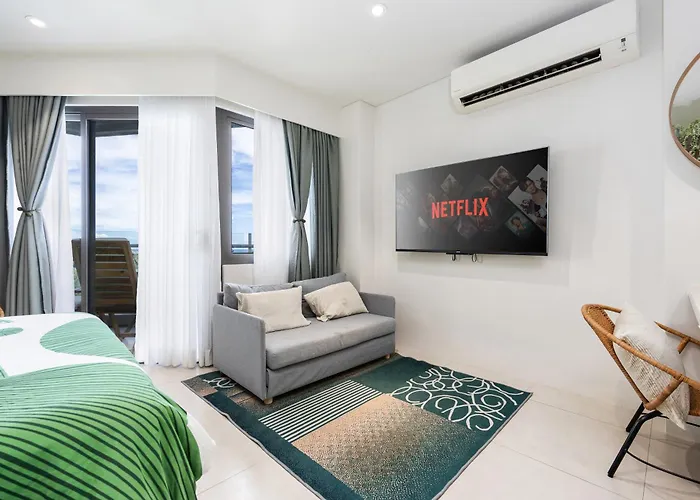 Tropical Tambuli Residences Epic Ocean View 12th Floor Tower C By Dominik Leilighet *