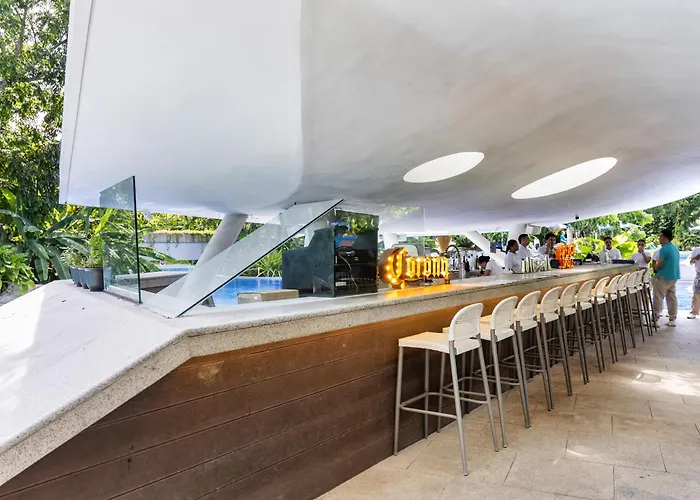 Tropical Tambuli Residences Epic Ocean View 12th Floor Tower C By Dominik Leilighet *